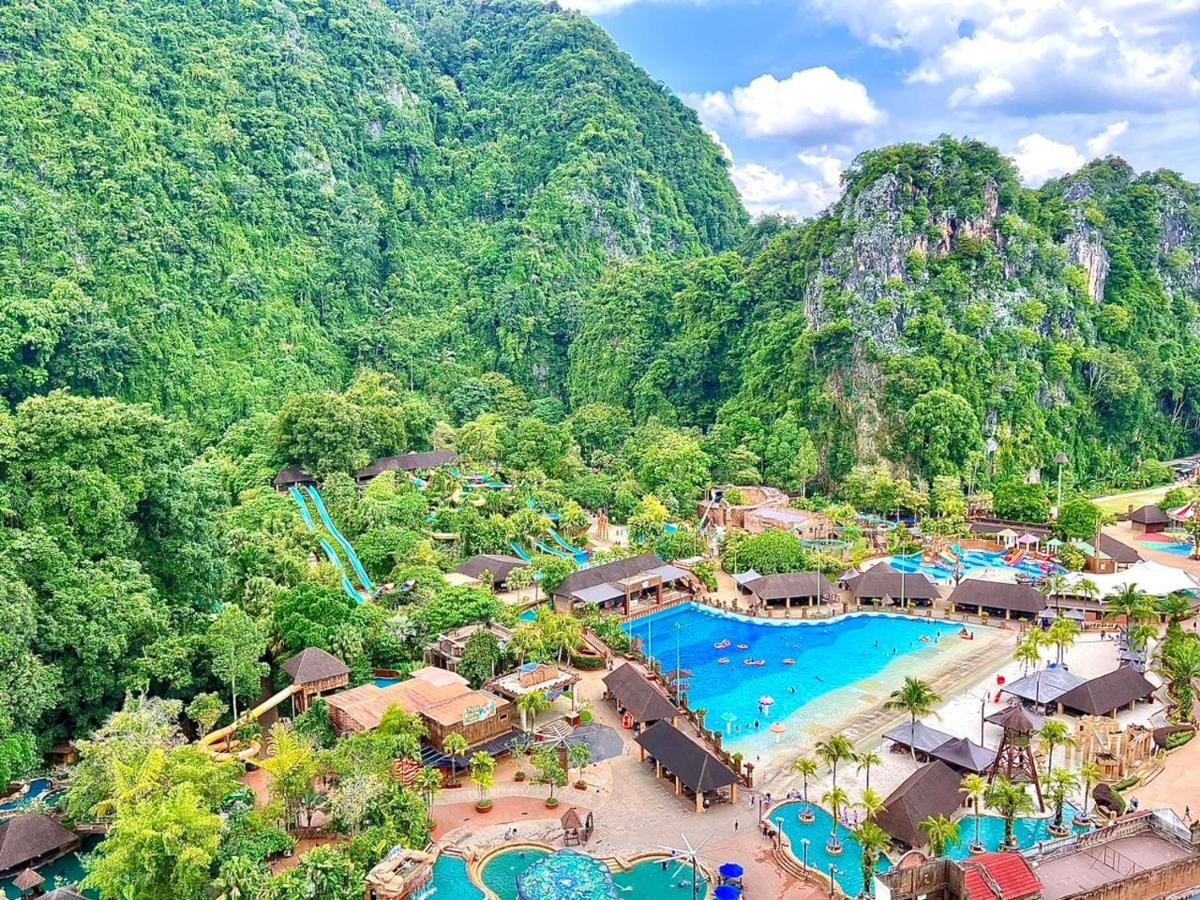 Hotspring 2 Room 1512 Suite Sunway Onsen With Theme Park View 4 Pax タンブン エクステリア 写真
