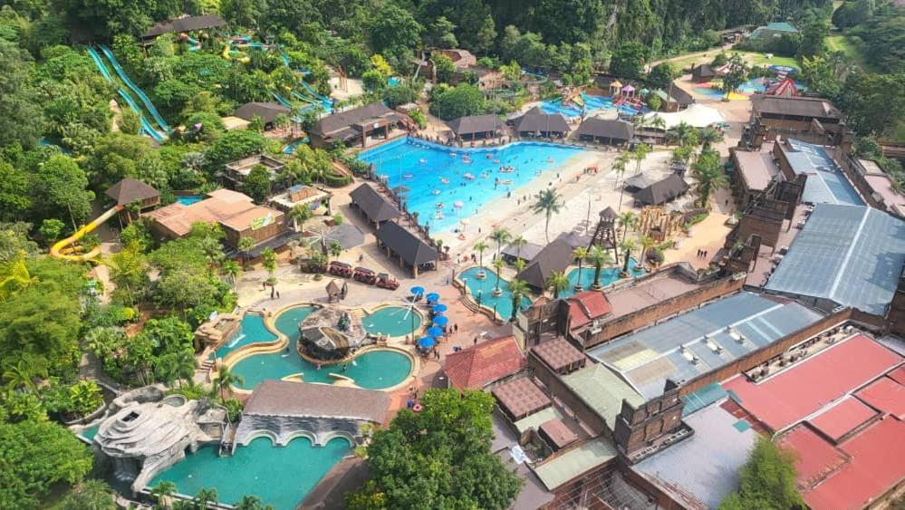 Hotspring 2 Room 1512 Suite Sunway Onsen With Theme Park View 4 Pax タンブン エクステリア 写真